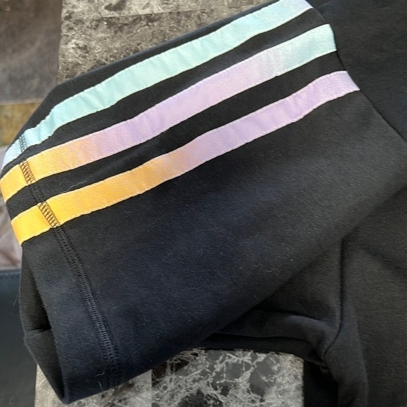 Adidas Basketball Donovan Mitchell Short Sleeve Hoodie Size Small loose fit - Picture 9 of 14